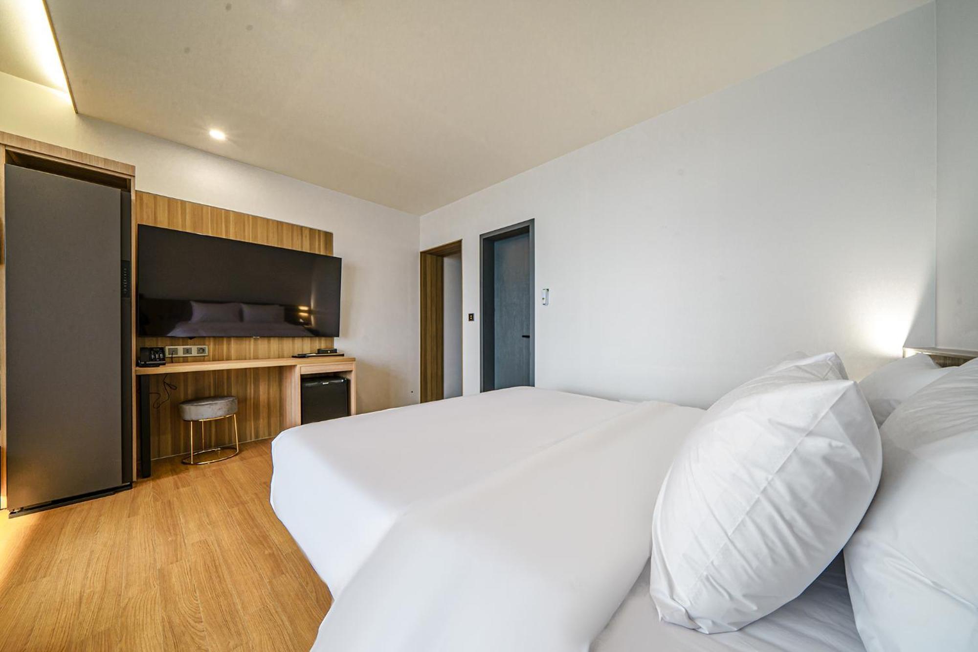 The Van Hotel Ulsan Extérieur photo